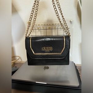 Guess sling bag/shoulder/belt bag